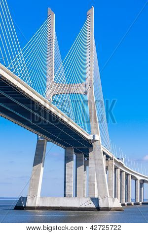 ヴァスコ ・ ダ ・ ガマ橋 (ponte バスコ ダ ガマ) リスボン