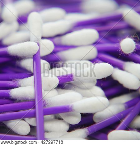 Cleaning Hygienic Cotton Swabs In A Pile. Plastic Sticks With A Cotton Head. Cotton Swabs. Selective