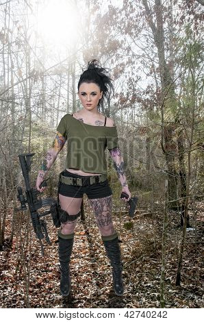 Žena s útočná puška