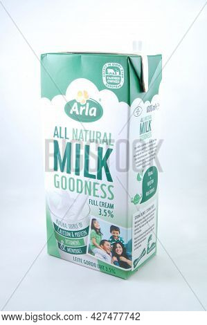 Manila, Ph - July 22 - Arla Fresh Milk On July 22, 2021 In Manila, Philippines.