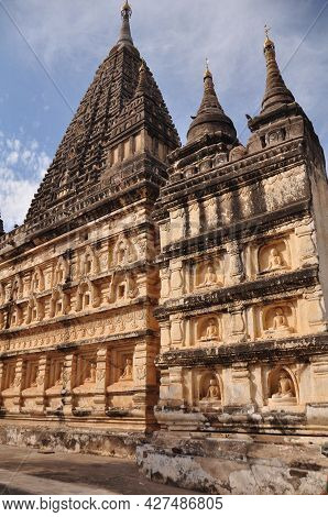 Maha Bodhi Phaya Or Mahabodhi Pagoda Pyay Temple Chedi For Burmese People Foreign Travelers Travel V