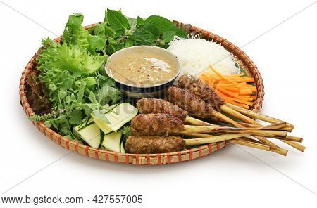 nem lui fue, vietnamese grilled minced pork sausages on lemongrass skewers