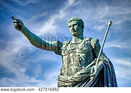 Italy, Rome. Statue In A Public Street Of The Roman Emperor Gaius Julius Caesar. Concept For Authori