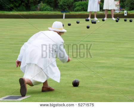 ขันสนามหญ้า