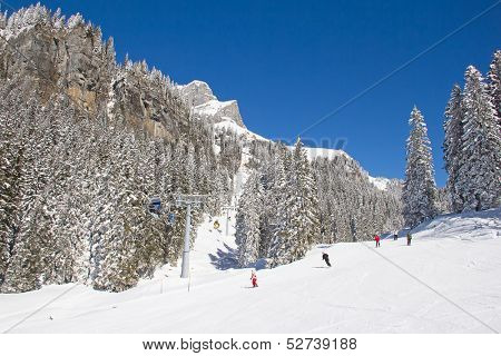 Winter in the swiss alps (Braunwald, Glarus, Switzerland)