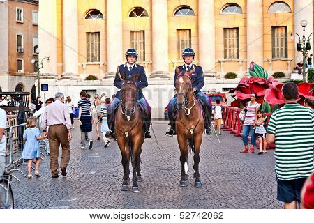 Police On Horses Are Watching And Helping The Spectators Entering The Arena Di Verona