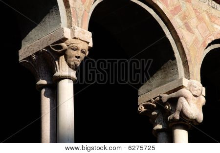 Arch og kirkens kapital S. Stefano Bologna
