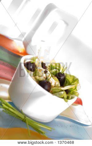 Salada com azeitonas saudáveis, 