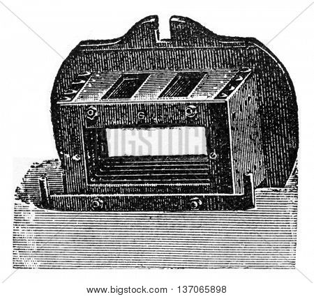 Spinneret, vintage engraved illustration. Industrial encyclopedia E.-O. Lami - 1875.