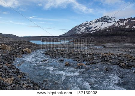 The Mont Cenis lake empty.: the river.