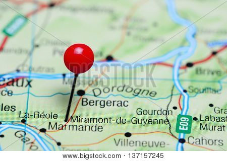 Miramont-de-Guyenne pinned on a map of France