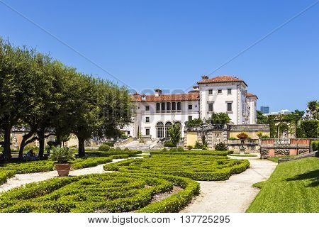 Vizcaya Museum In Miami