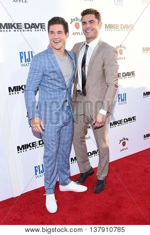 LOS ANGELES - JUN 29:  Adam Devine & Zac Efron arrives to the 
