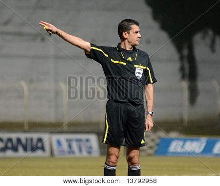Kaposvar - jogo de futebol de Paks