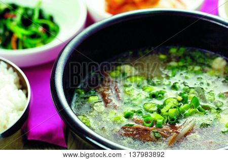 traditional Korean food Gomguk 