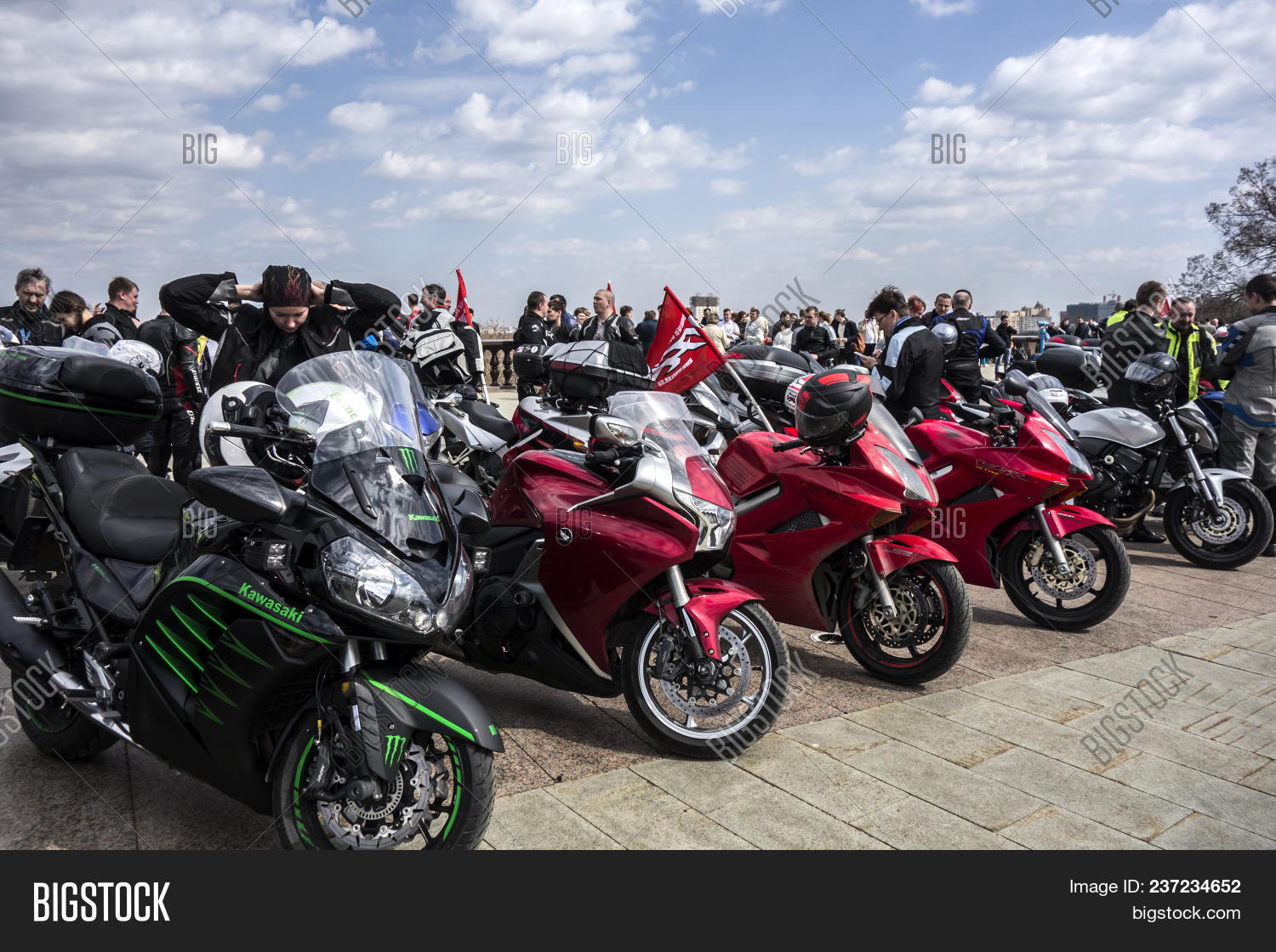 Moscow, Russia - April Image & Photo (Free Trial) | Bigstock