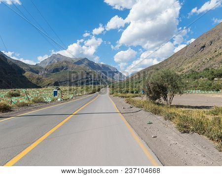 Cajon Del Maipo. Maipo Canyon. Road That Runs Through The Cajon Del Maipo In The Province Of Chile, 