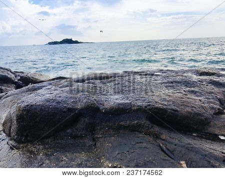 Beautiful Place In Sri Lanka Beruwala Beach Sea Background Image Beruwala Beach Is A Travel And Vaca