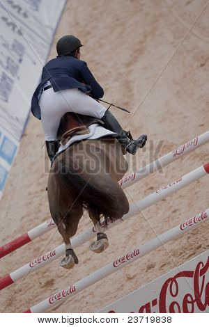 VALENCIA, Hiszpania - 8 maja: Brazylia Rider Pessoa, koń Palouchin de Lingny, w globalnym Tou mistrzów