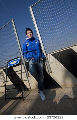 VALENCIA, Spanje - 11 februari: De deelnemer in de Moto2 en de 125cc - Aleix Espargaro - testen op Februa