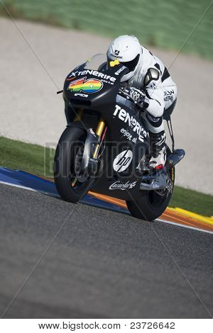 VALENCIA, Spanje - 11 februari: De deelnemer in de Moto2 en de 125cc - Aleix Espargaro - testen op Februa