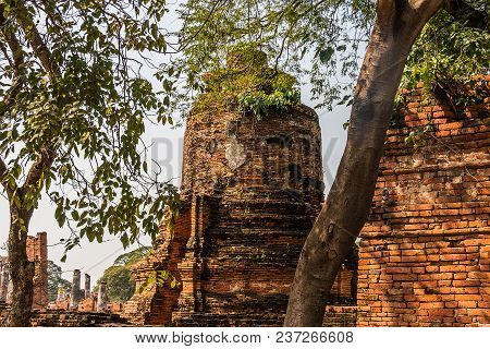 At About Eighty Kilometers From The Busy Bangkok We Find The Remaining Architectural Relics Of The M