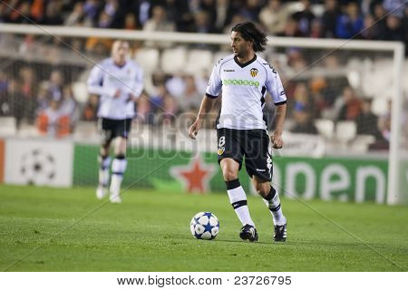 VALENCIA, Spanien - 15. februar - Dominguez i UEFA Champions League mellem Valencia C.F. vs SchÃ