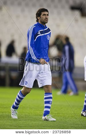 VALENCIA, Spanien - 15. februar - Raul Gonzalez i UEFA Champions League mellem Valencia C.F. vs 