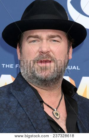 LAS VEGAS - APR 15:  Lee Brice at the Academy of Country Music Awards 2018 at MGM Grand Garden Arena on April 15, 2018 in Las Vegas, NV