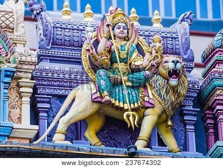 Singapore - Feb 24 : Statue In Sri Veeramakaliamman Temple In Little India, Singapore On February 24