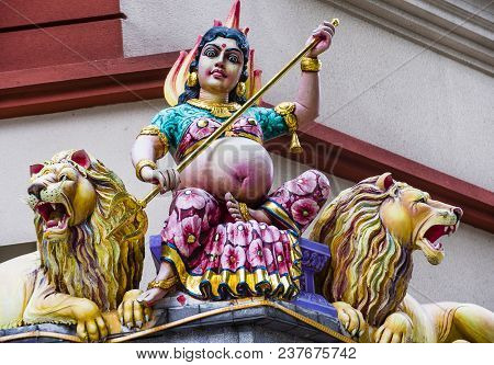 Singapore - Feb 24 : Statue In Sri Veeramakaliamman Temple In Little India, Singapore On February 24