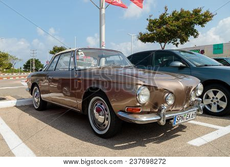 Nahariyya, Israel - April 21, 2018 : Ancient Volkswagen At An Exhibition Of Vintage Cars Parked Near