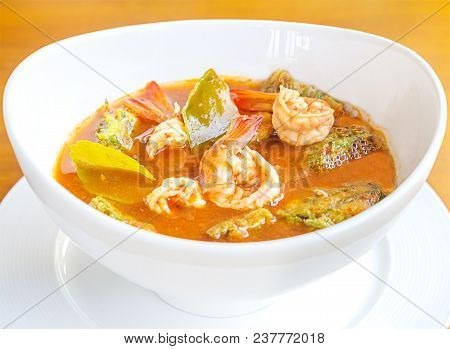 Shrimp And Egg Sour Soup (gaeng Som), Delicious Thai Food