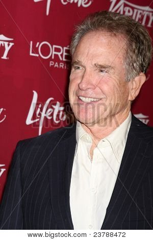 LOS ANGELES - syyskuu 23: Warren Beatty saapuvat naiset lounaalla Beverly w teho eri