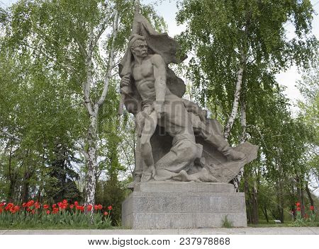 Volgograd,  Russia - May 8, 2011. Sculpture In The Historical Memorial Complex 