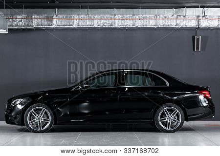 Novosibirsk, Russia - November 19, 2019: New Black Mercedes-benz E-class,side View.  Photography Of 