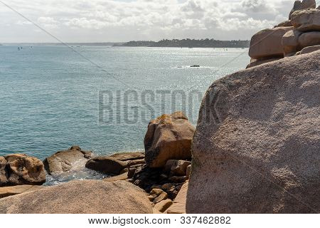 Rose Granit Sea Shore In Britanny Travel And Hiking