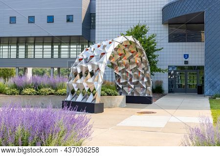 SOUTHFIELD, MI, USA - JULY 18, 2021: Modern decorative structure in front of main building of Lawrence Technological university at the  entrance.