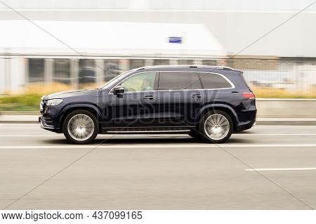 Moscow, Russia - October 2021: Mercedes-benz Amg Gls 63 Driving On City Road, Motion Blur Dynamic.