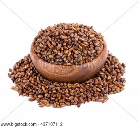 Cassia Tora Beans In Wooden Bowl, Isolated On White Background. Sicklepod Or Senna Obtusifolia. Clip