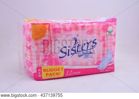 Manila, Ph - Oct 1 - Sisters Sanitary Pad On October 1, 2021 In Manila, Philippines.