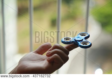 Child's Toy Spiner