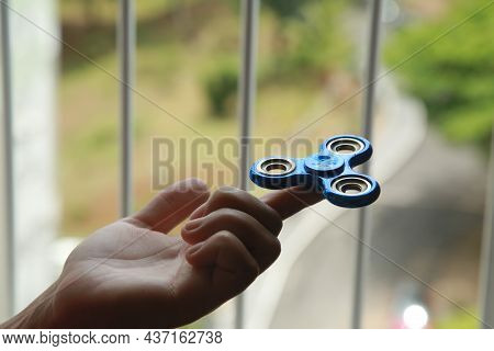 Child's Toy Spiner