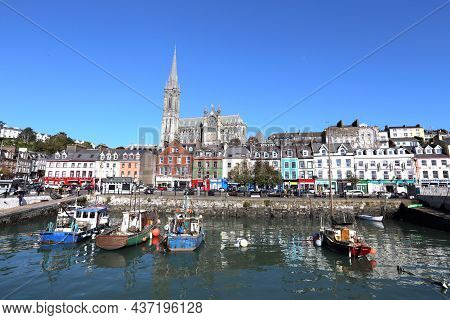 Cobh, Ireland - Oct 14, 2018: Cityscape And Harbour On Oct 14, 2018 In Cobh, Ireland. Cobh Was Forme