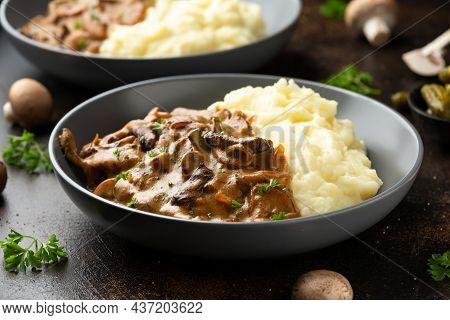 Beef Stroganoff With Mushrooms And Mashed Potatoes.