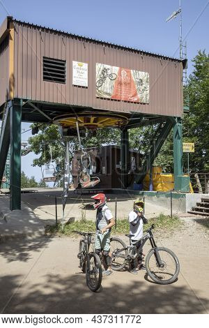 Monte Amiata (si), Italy - August 01, 2021: Amiata Free Ride On The Top Of Monte Amiata (1738 Mt), T