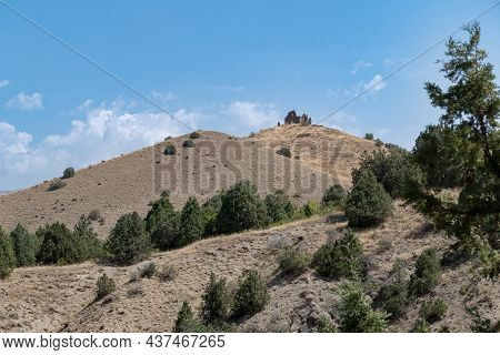 Ruim Of Temple Havuts Tar In Chosrov Reservation