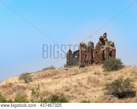 Ruim Of Temple Havuts Tar In Chosrov Reservation
