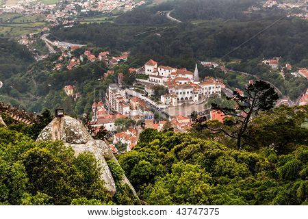 Ilmakuva Sintra National Palace Murish linnan lähellä Lisbon Portugal
