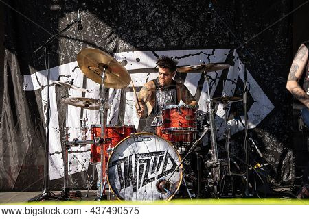 Twiztid Performing Live At Dte Energy Music Theater As Special Guest For Rob Zombie On 9-18-2021